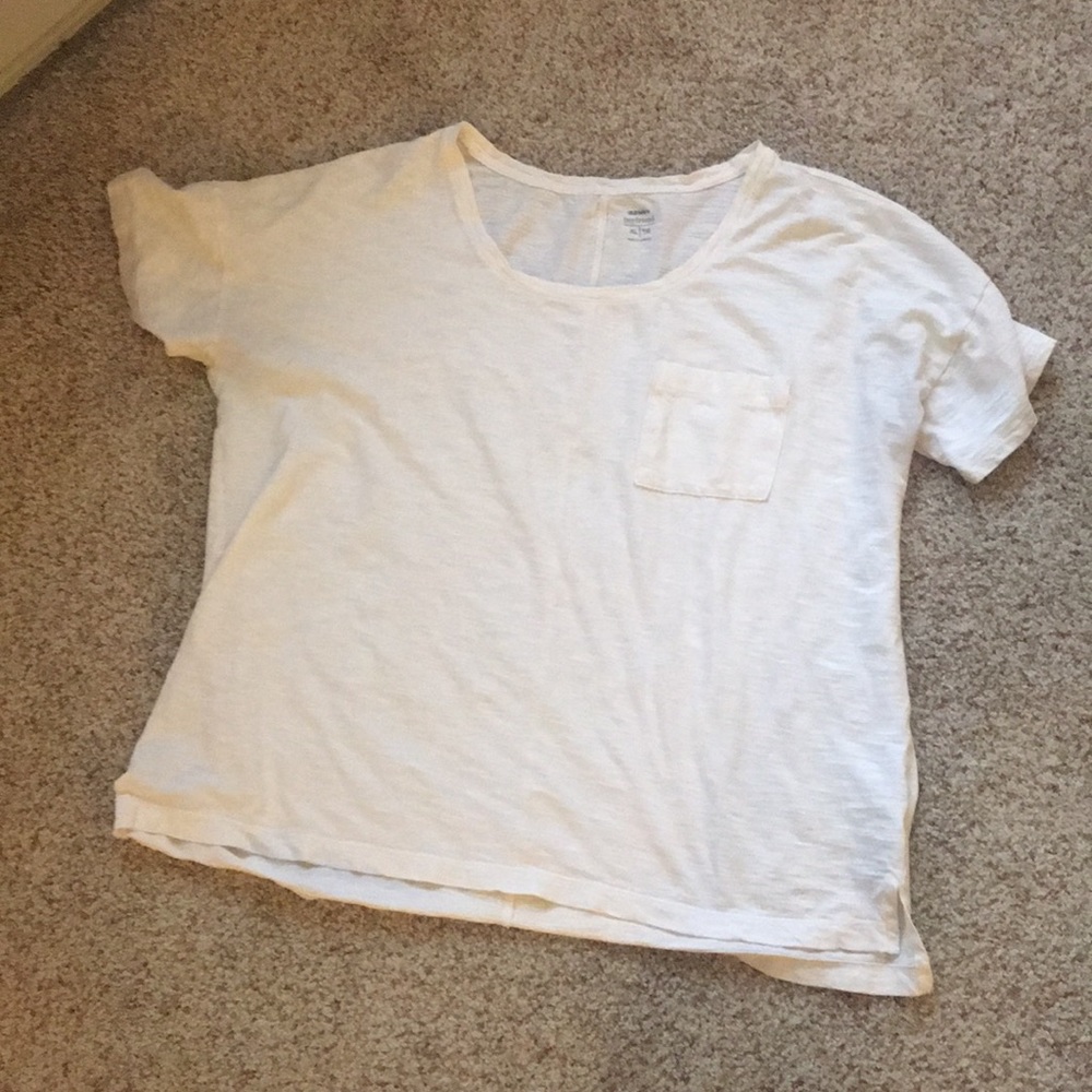 Old navy boyfriend pocket tee shirt